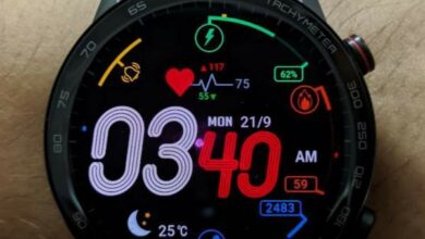 Simple elegant digital watch face