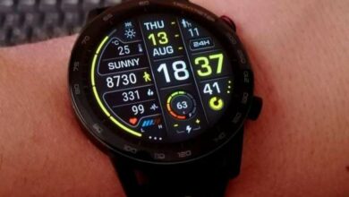 Yellow black watch face theme