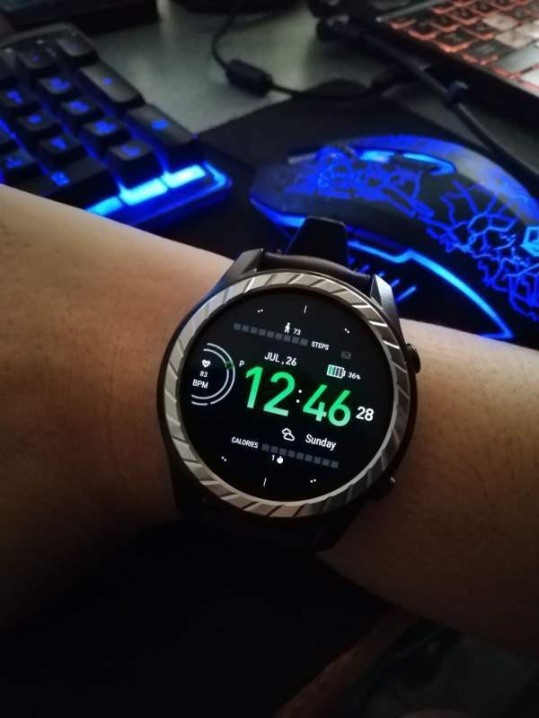 Simple and clear digital watch face theme