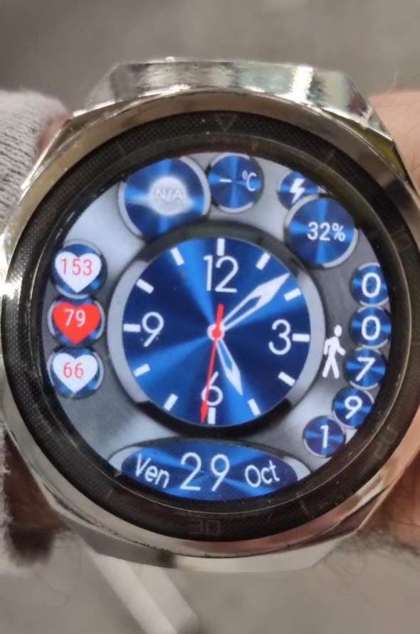 Blue metallic hybrid watchface theme