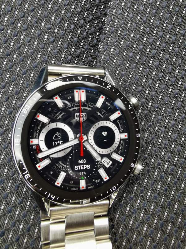 Black Carrera tag heuer realistic watch face theme