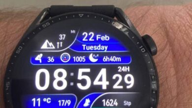 Simple digital watch face with full of data