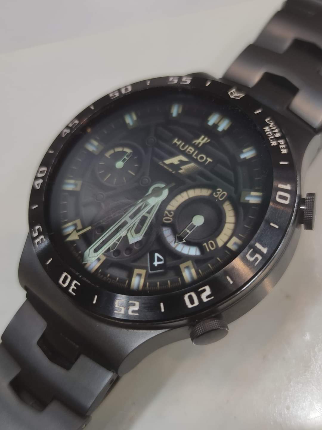 Hublot Gold Formula one ported HQ realistic watch face theme
