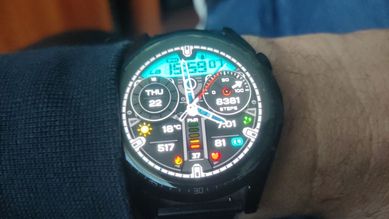 Small blue LCD HQ hybrid watchface theme